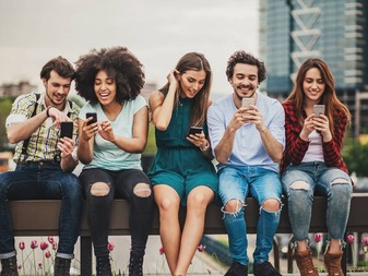 Media Sosial Untuk Investasi Emas